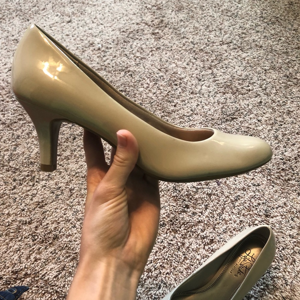 Nude heels